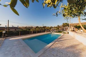 Tenuta 25 - Stone Villa with Pool in Puglia