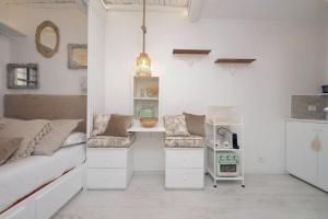 Vicolo del Bologna in Trastevere by Halldis