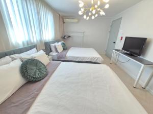 Sweet melody Hongdae private APT
