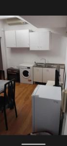 4 People flat