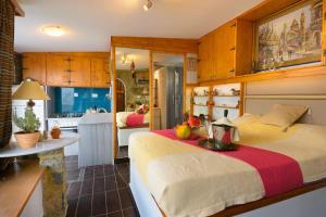 Seaside Ntounas Apartments - Quaint and Homely