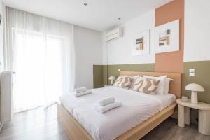 An Impressive 2 bdr Apt in Glyfada