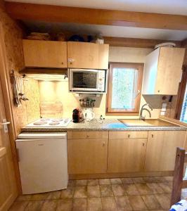 Ideally located chalet by Lake Annecy