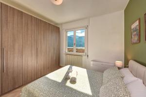 Design e Vista Lago Beachfront Oasis with AC e WiFi