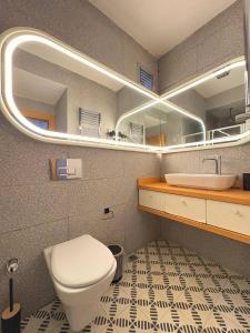 Taksim Square-1BR Rooftop Suite 07