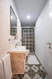 Taksim Square - 1BR Deluxe Suite 101