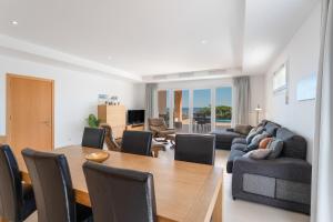 Beautiful Villa With Sea Views