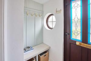Host & Stay - Puffin Cove
