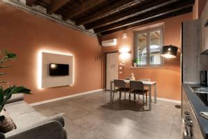 REGO APARTMENTS SAN TOMASO - Boutique Aparthotel with some off-site apartments in a Charming Historic District close to Upper Town
