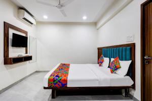FabHotel AR Executive