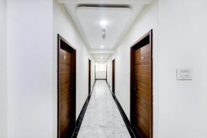 FabHotel AR Executive