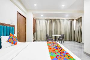 FabHotel AR Executive