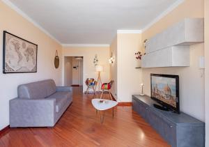brd 43 6- Ponte Vecchio Bright Spacious Penthouse