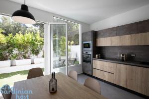 RG suite 2 with free parking img1