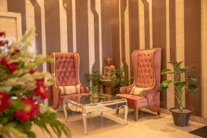 Red K Velvet Hotel