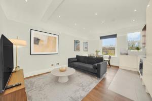 High Spec 2 Bedroom Apartment near West Kensington