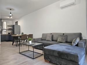 Paradise Bay Apartments