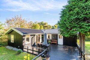 Newly Renovated And Modern Cottage Near The Beach