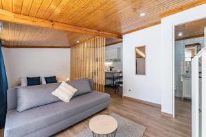 Wake up with the Sea Breeze- House with pool AP1