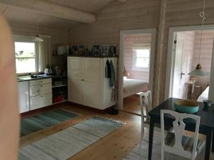 Log House Near A Child-Friendly Sandy Beach