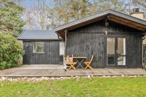 Charming Cottage In Raageleje