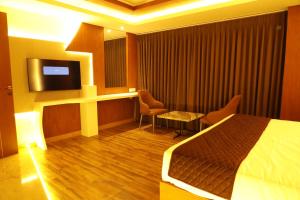 Hotel Maaris