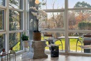 Cozy Cottage Only 500 M From The Sea
