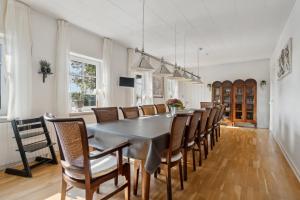 Large Holiday Home By The Limfjord