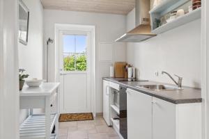Lovely Apartment Right In The Center Of Marielyst