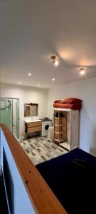Studio en rez de jardin Via Felicia