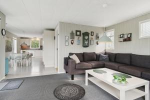 Lovely Summer House In Øster Hurup