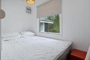 Holiday Home Near Beautiful White Sandy Beaches