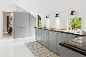 Newly Renovated Holiday Home Near The Beach