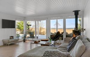 Lovely Summer House By Arresø