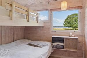 Bright Cozy Summer House Directly By The Fjord