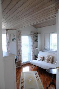 Outstanding Close To Nice Beachh
