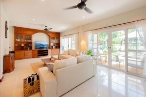 Kamala Beach House 3BR 7 Min Walk to Beach!