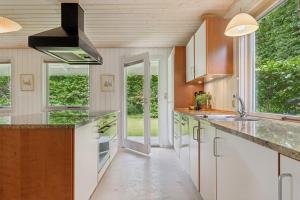 Cozy And Well-Appointed Summer House In Hornbæk