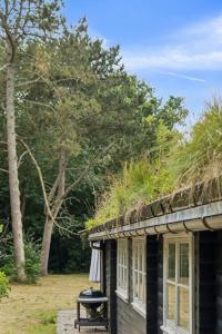 Log House In Dronningmølle 150 M To The Beach