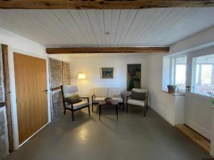 Renovated Country Home 50 M From The Sea
