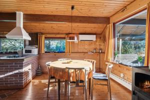 Relaxing Holiday Oasis Near Beach And Nature