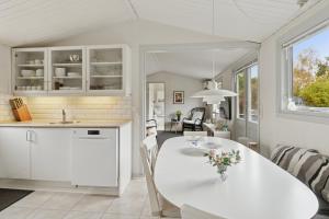 Cozy Holiday Home With Sauna And Hot Tub