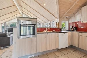 Dog-Friendly Cottage Near Beach And Nature