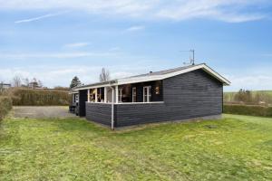 Cozy Holiday Home Close To Beach And Peace