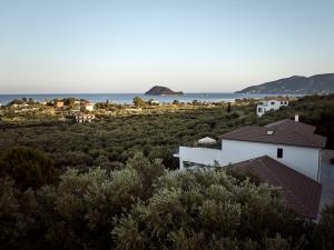 4-Bedroom Private Villa Sea view & Swimming pool