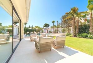 Villa Joya just minutes from the vibrant Puerto Banús