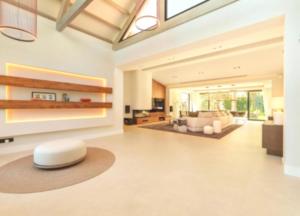 Villa Joya just minutes from the vibrant Puerto Banús