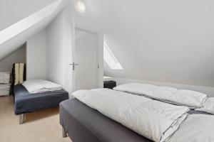 Large Holiday Home For 18 People On South Funen