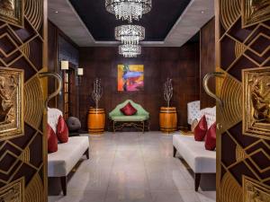 Novotel Yangon Max