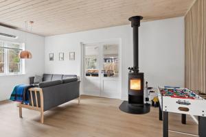 Active Holiday In Large Home With Garden
